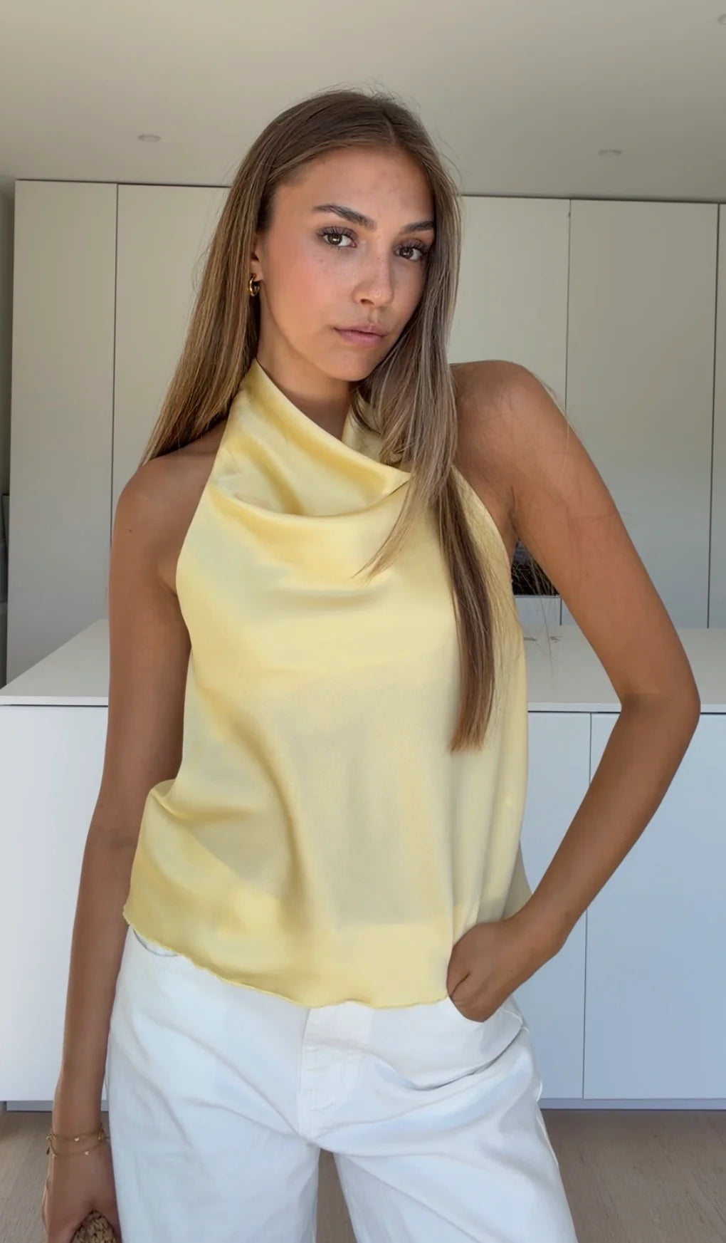 Carmen — Top Satinado Halter