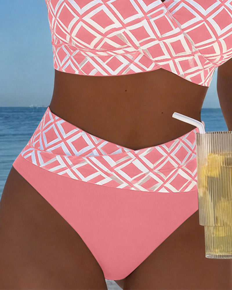 Naia — Bikini Estampado Geométrico Copa Cruzada