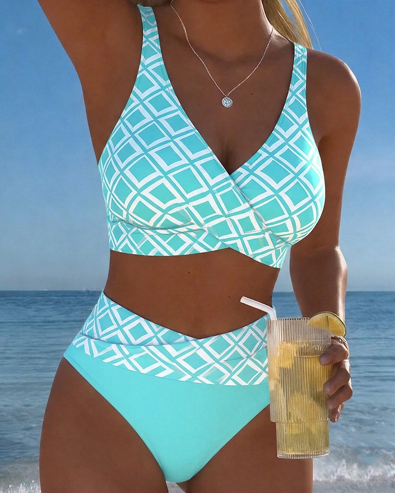 Naia — Bikini Estampado Geométrico Copa Cruzada
