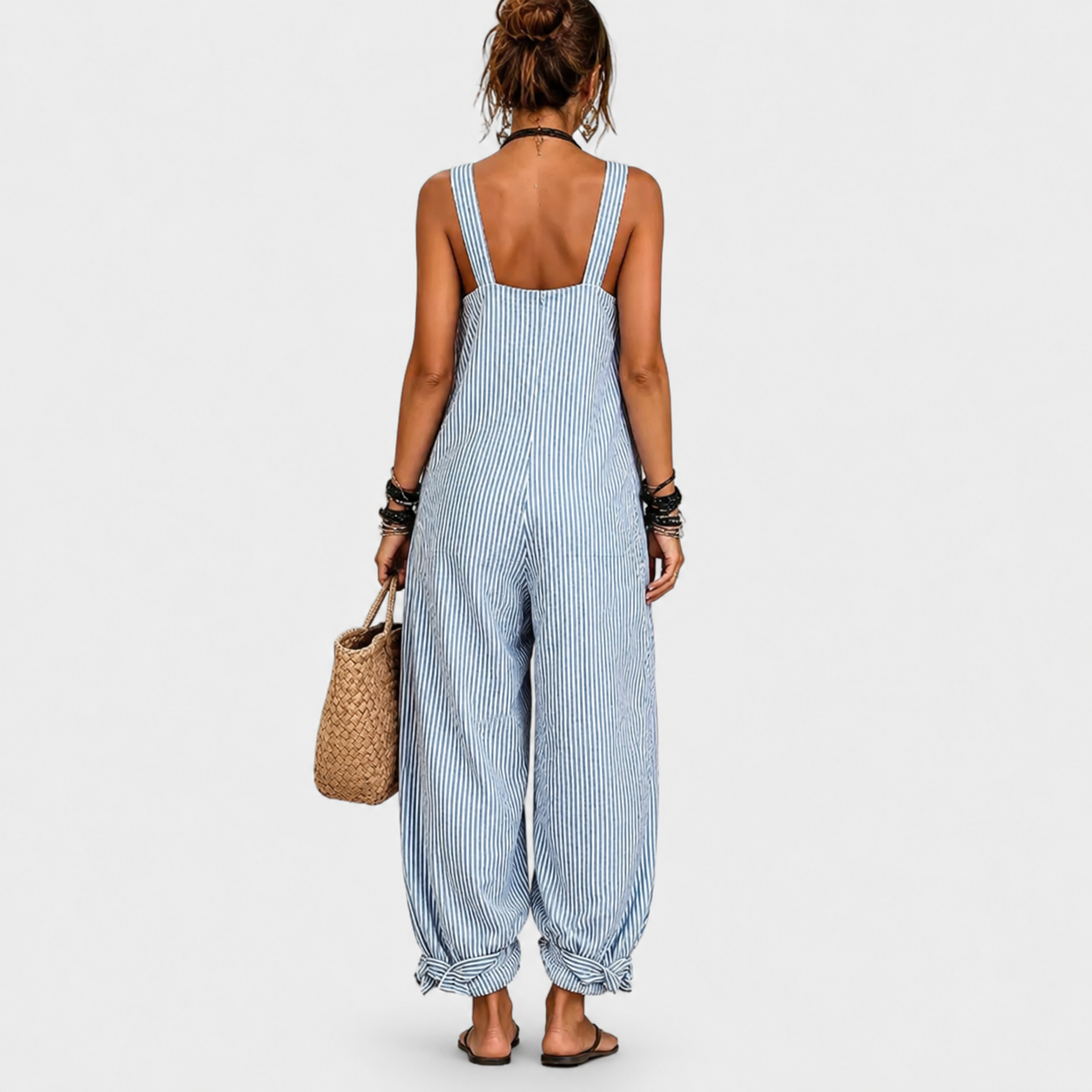 Elena — Mono Bohemio de Rayas