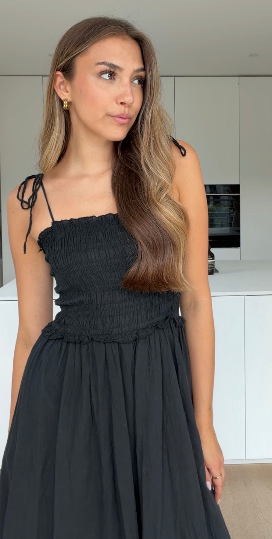 Valeria — Vestido Midi Fruncido