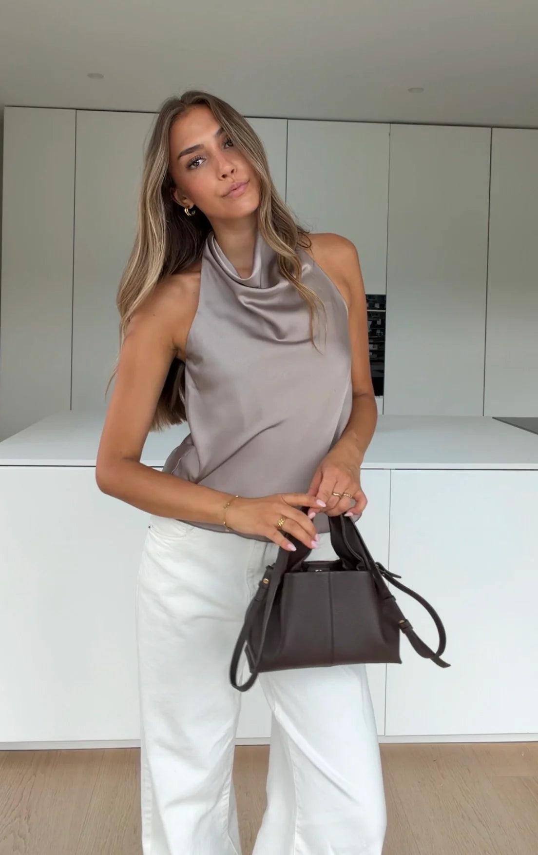 Carmen — Top Satinado Halter