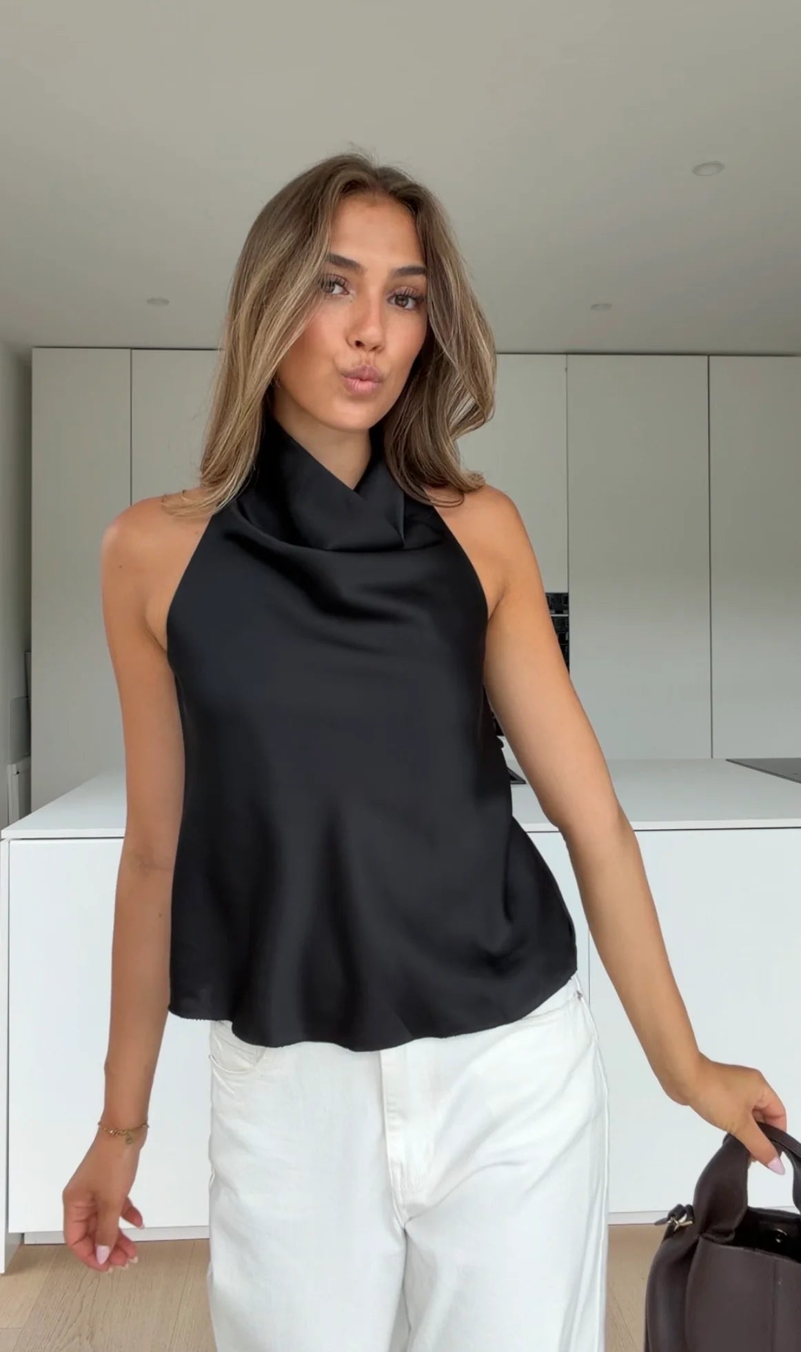 Carmen — Top Satinado Halter