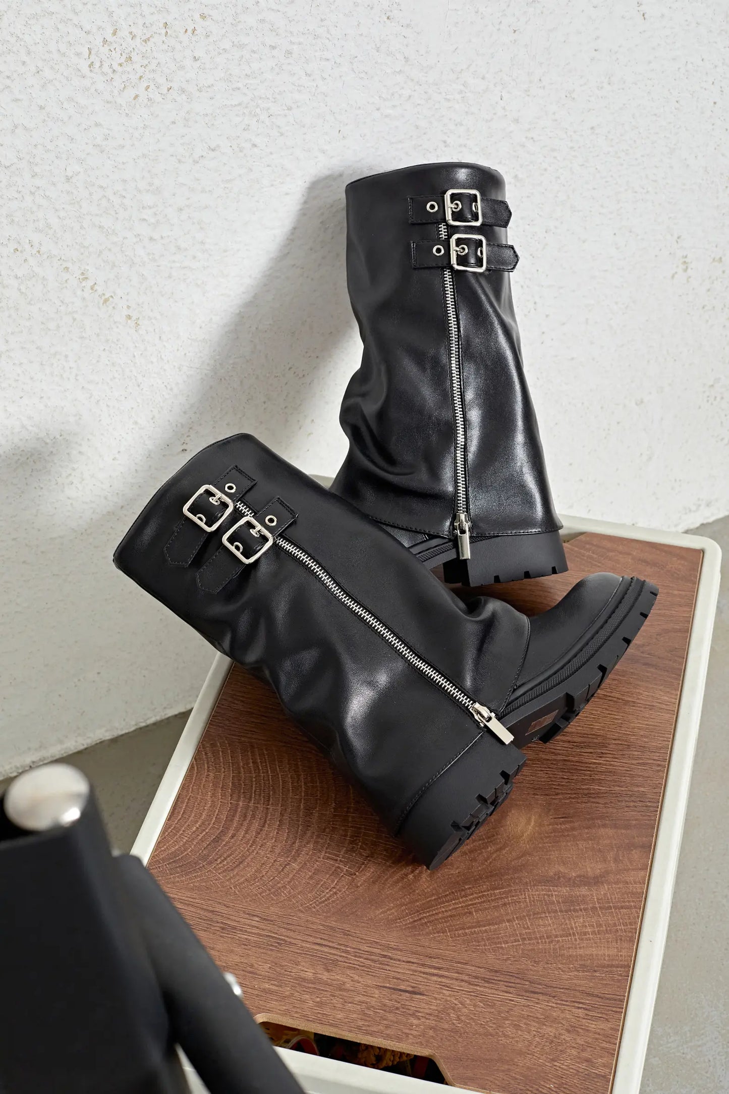 Abril — Botas Track con Cremallera