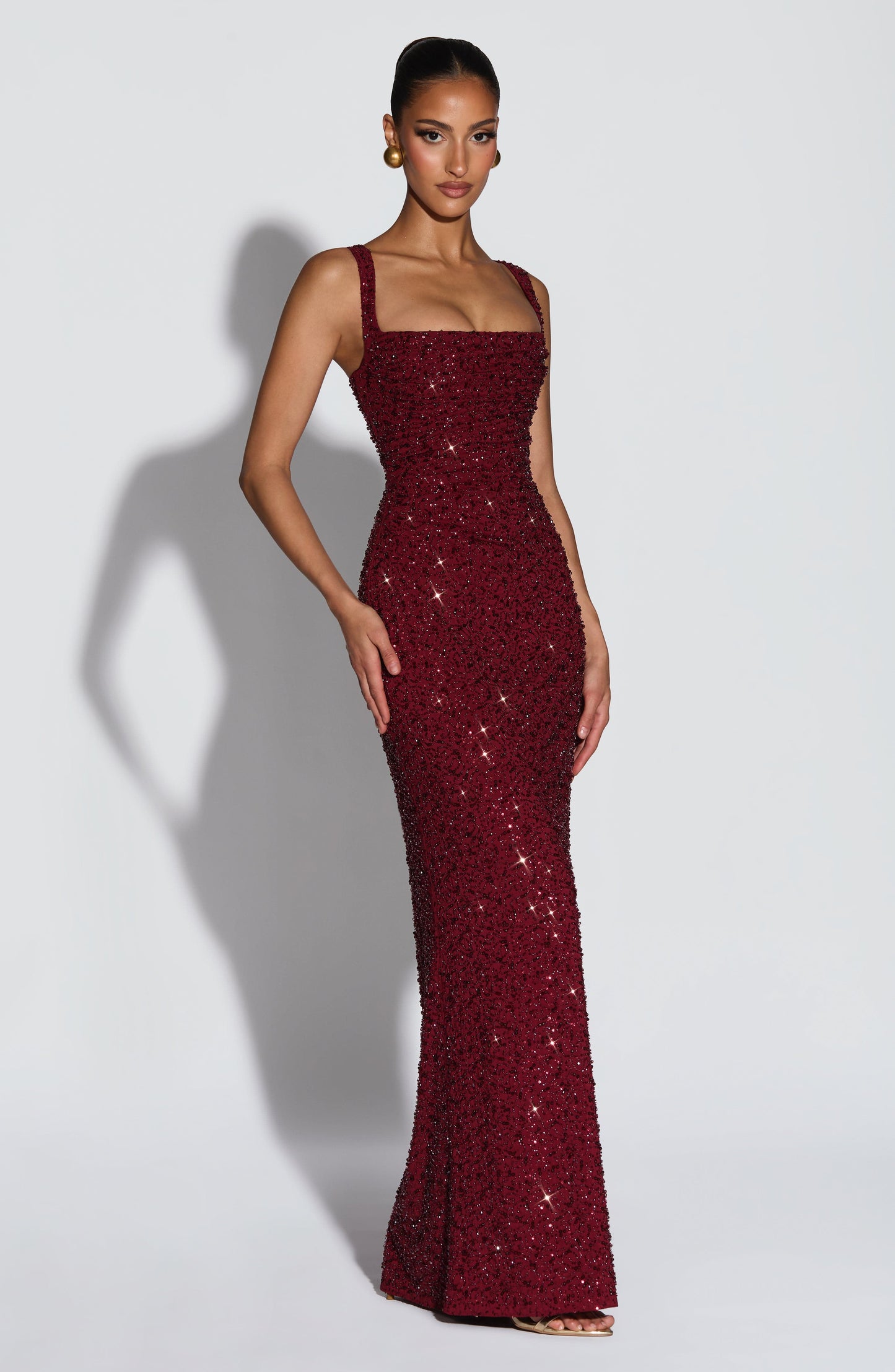 Isabela — Vestido Maxi Lentejuelas Escote Cuadrado