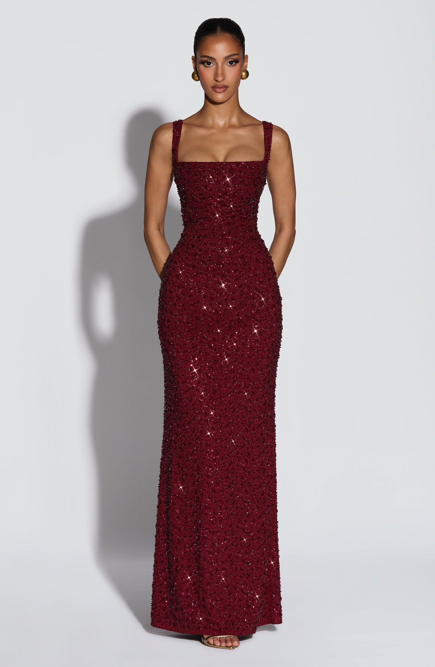 Isabela — Vestido Maxi Lentejuelas Escote Cuadrado