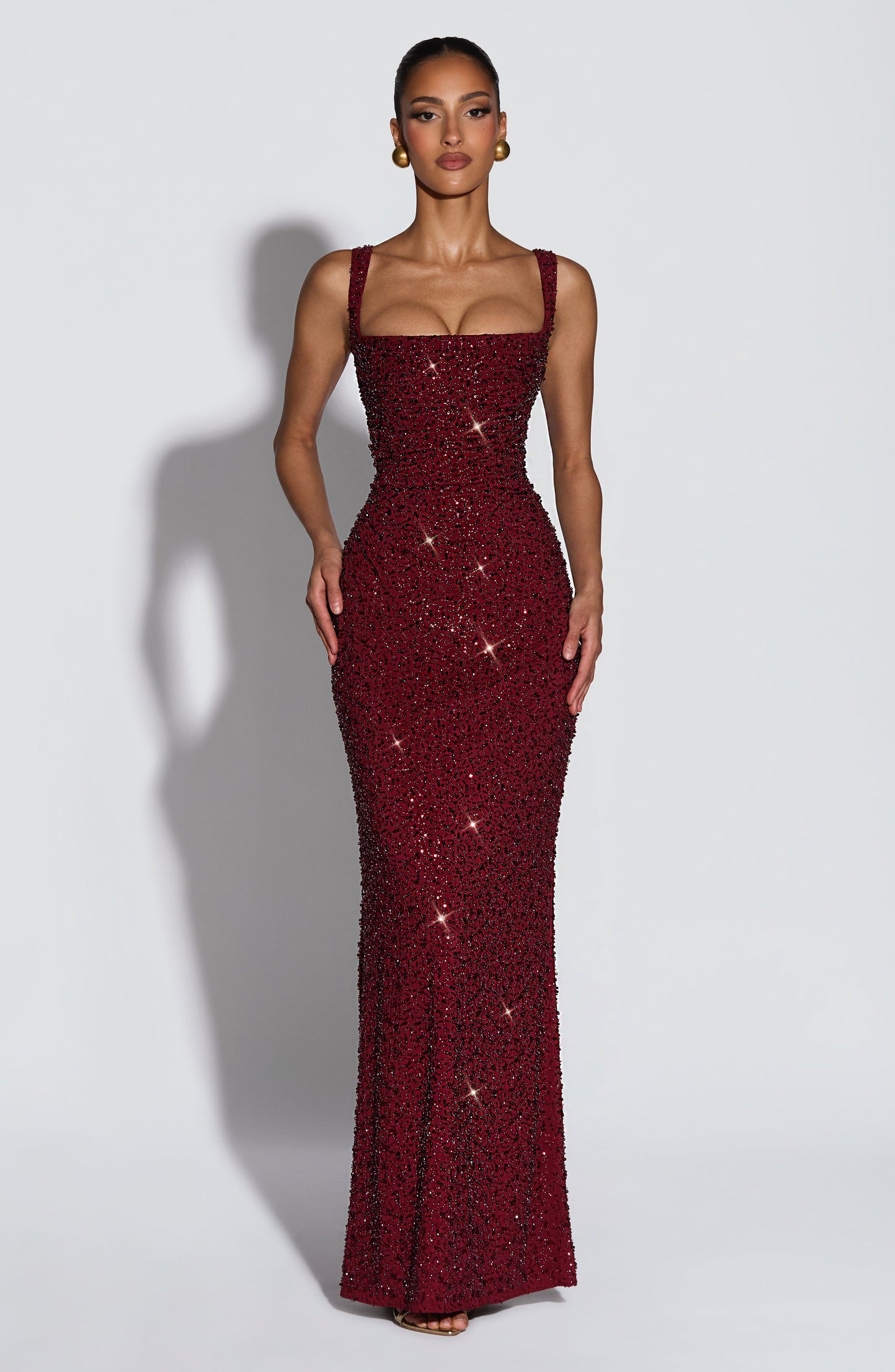 Isabela — Vestido Maxi Lentejuelas Escote Cuadrado