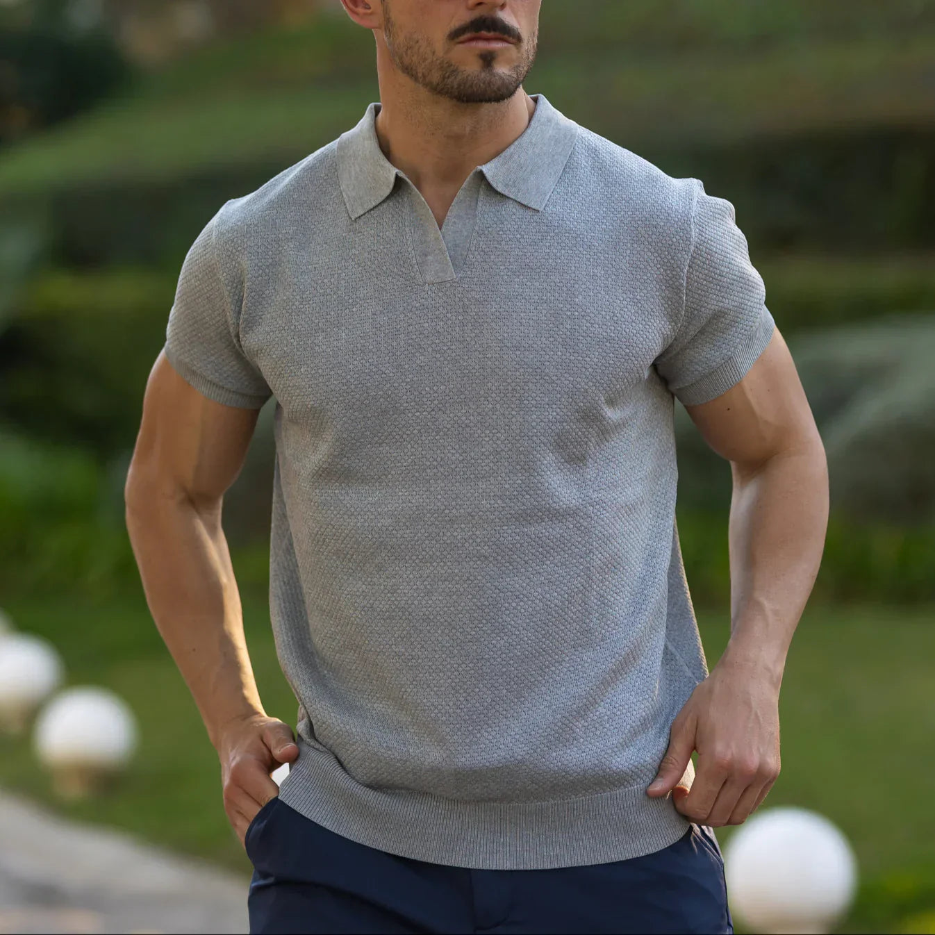 Leo — Polo Textura Cuello Pico