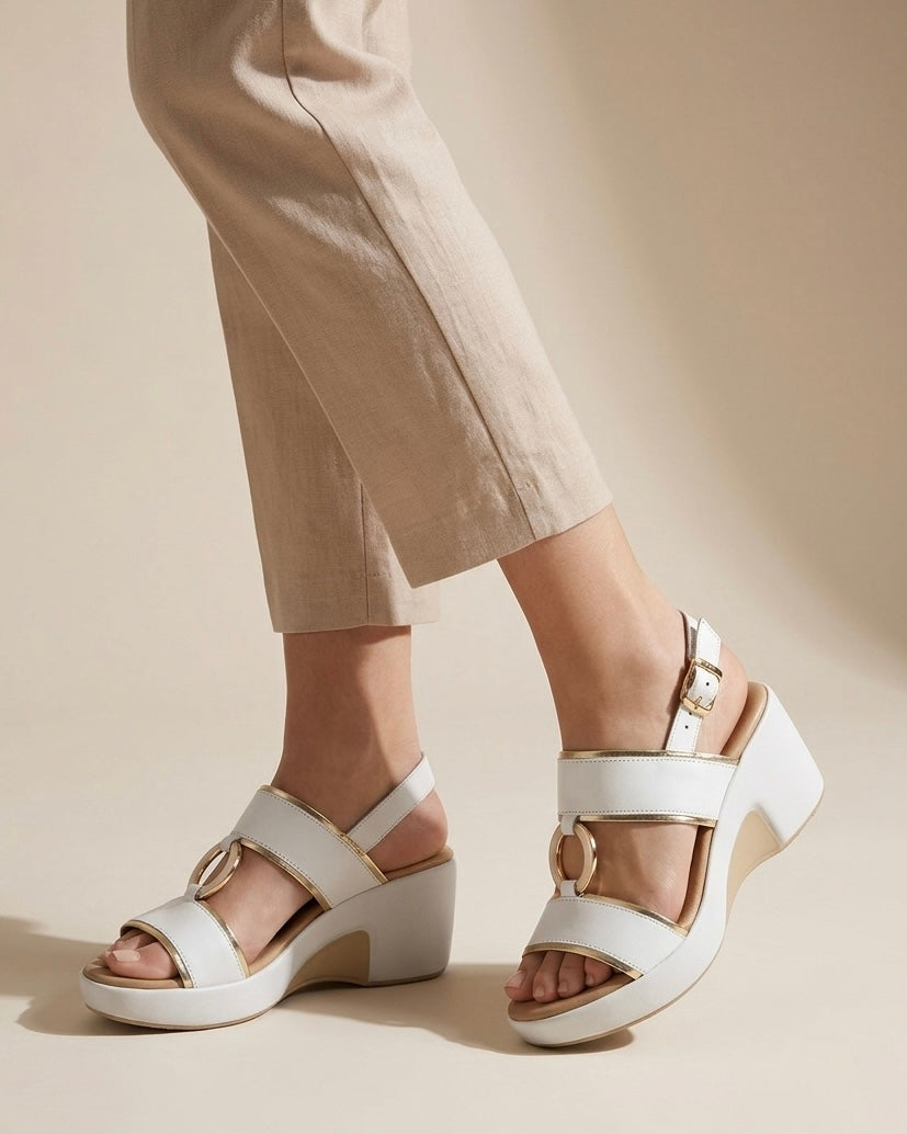 Vera — Sandalias de Piel con Hebilla
